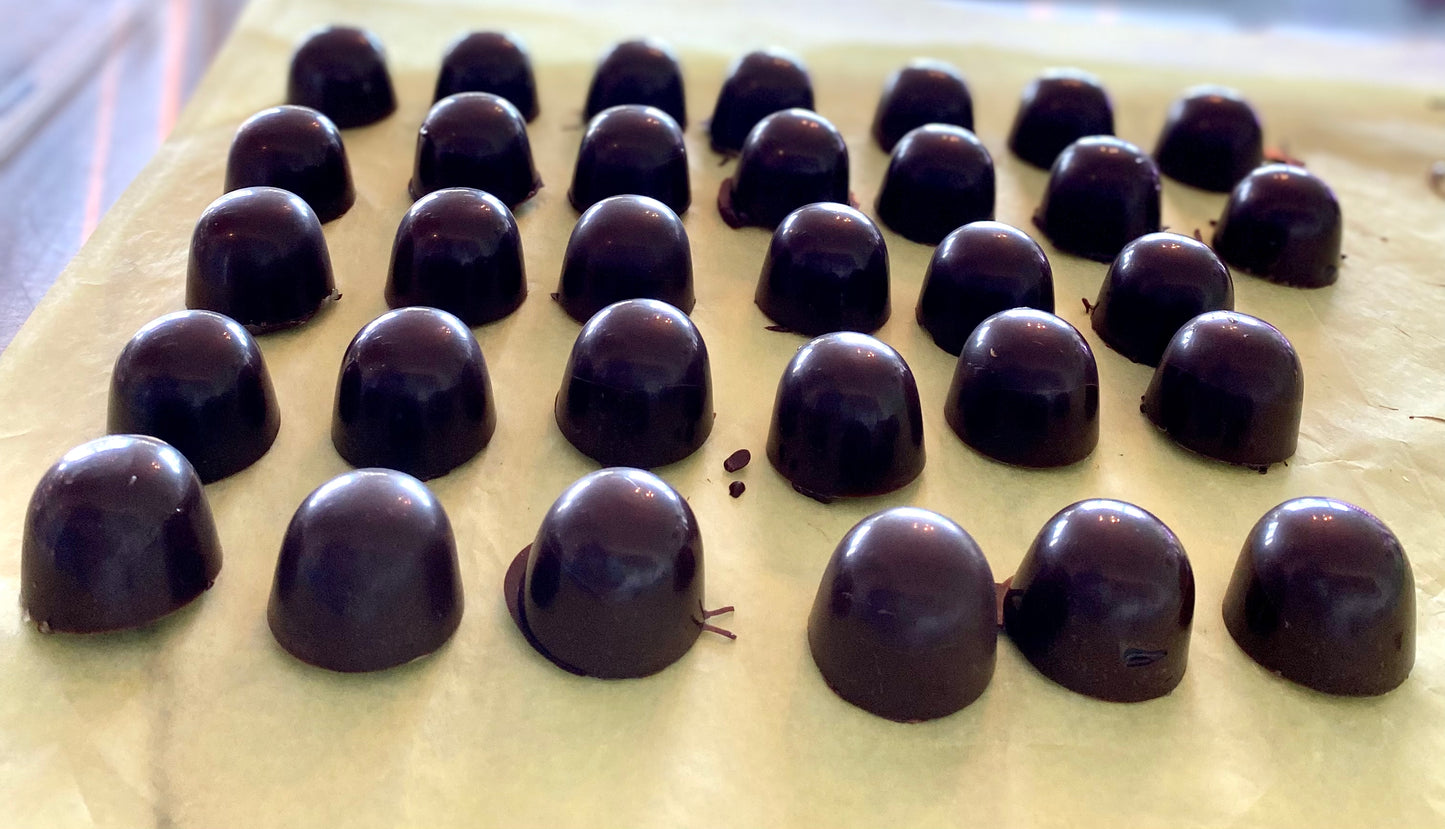 Lemonade Praline Dark chocolate 4 in a box