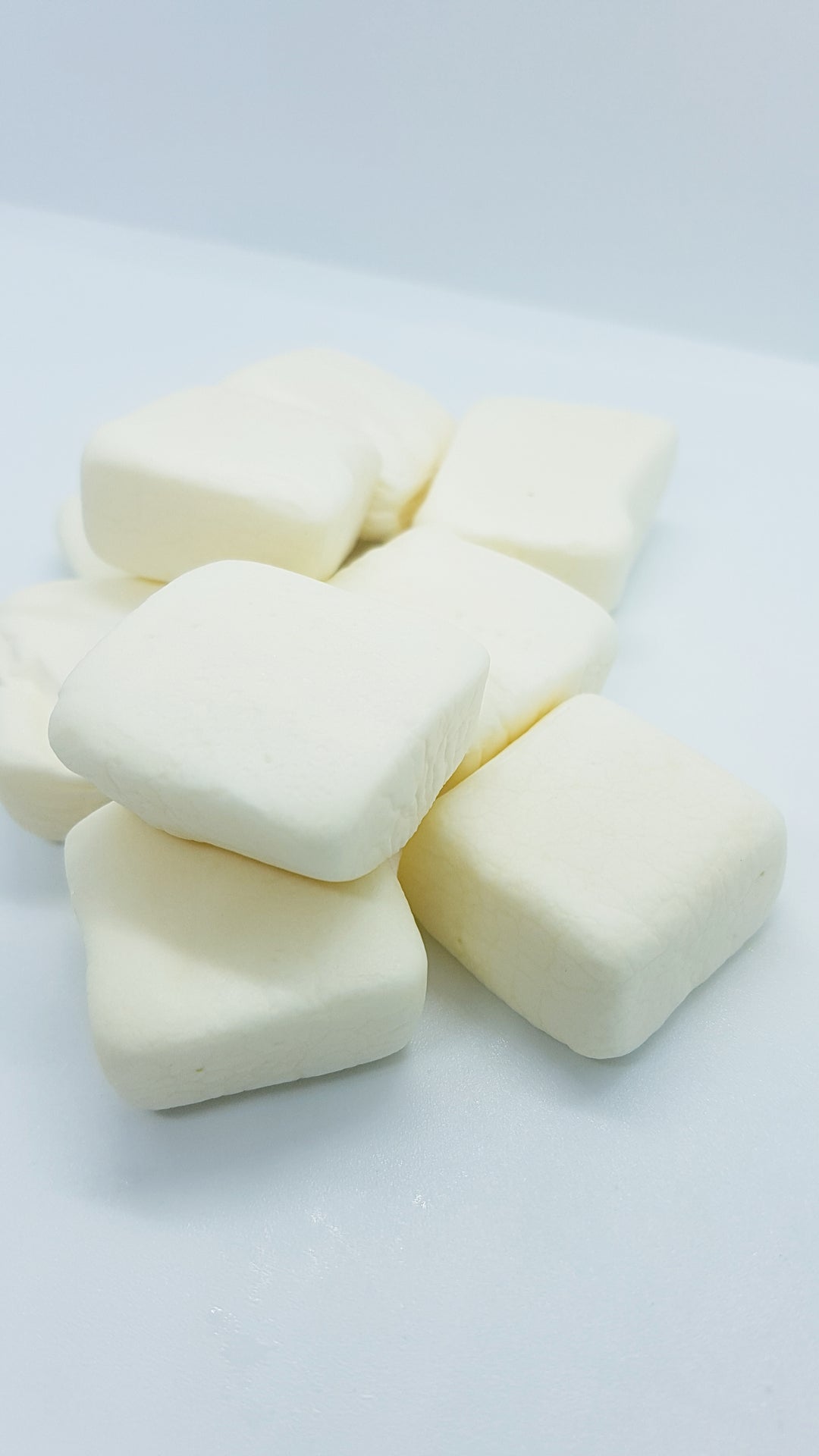 Vanilla Marshmallow Sugar Cube 0.33Ib