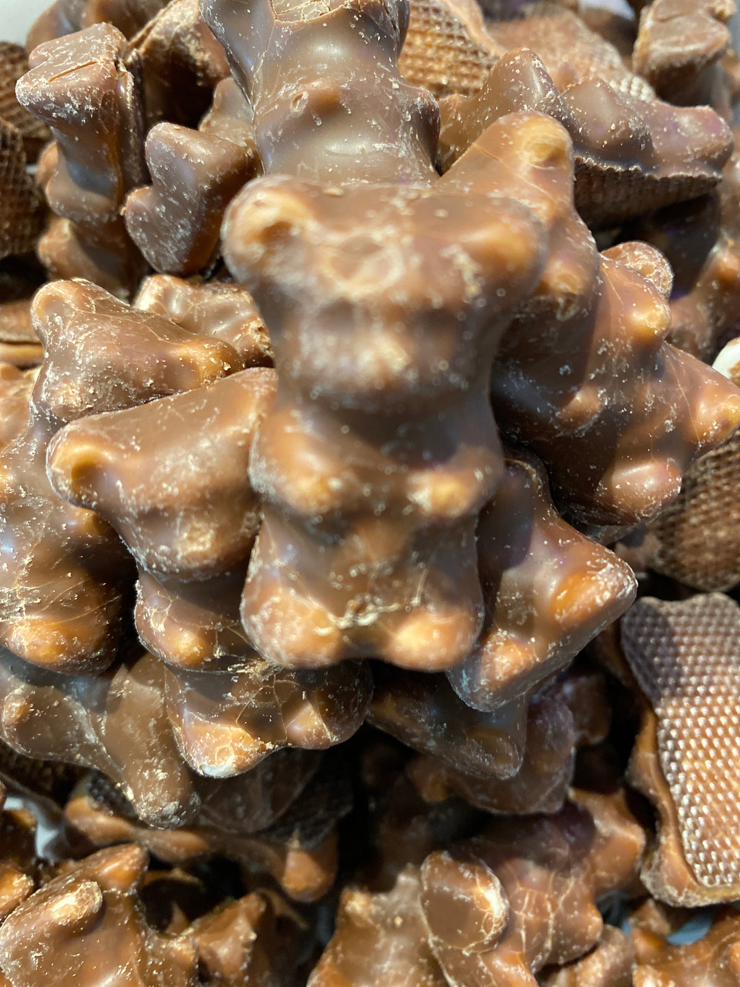 Hearty Luxury Valentine Candy and Chocolate Gift Box