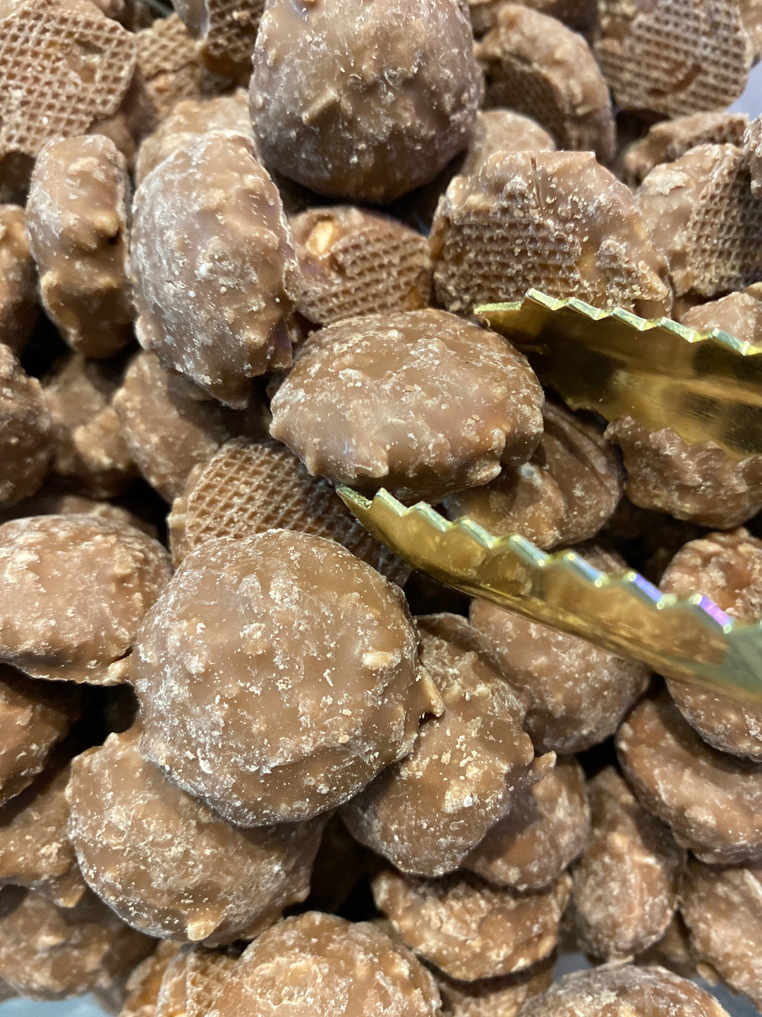 Marshmallow dots dipped in Milk Chocolate and Coconut, AROMA Swedish Candy