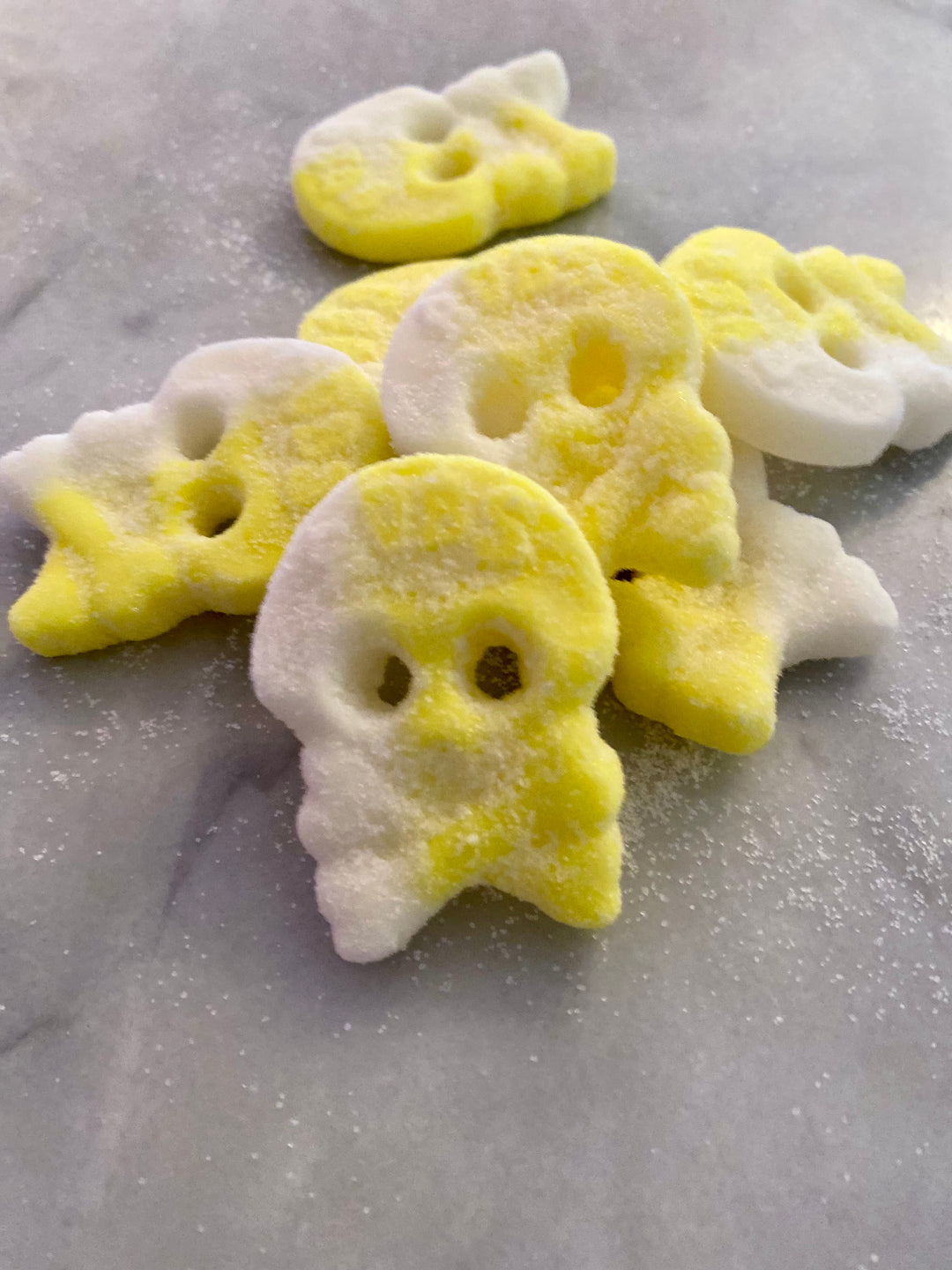 BUBS Pineapple Lemon sour skulls 0.33