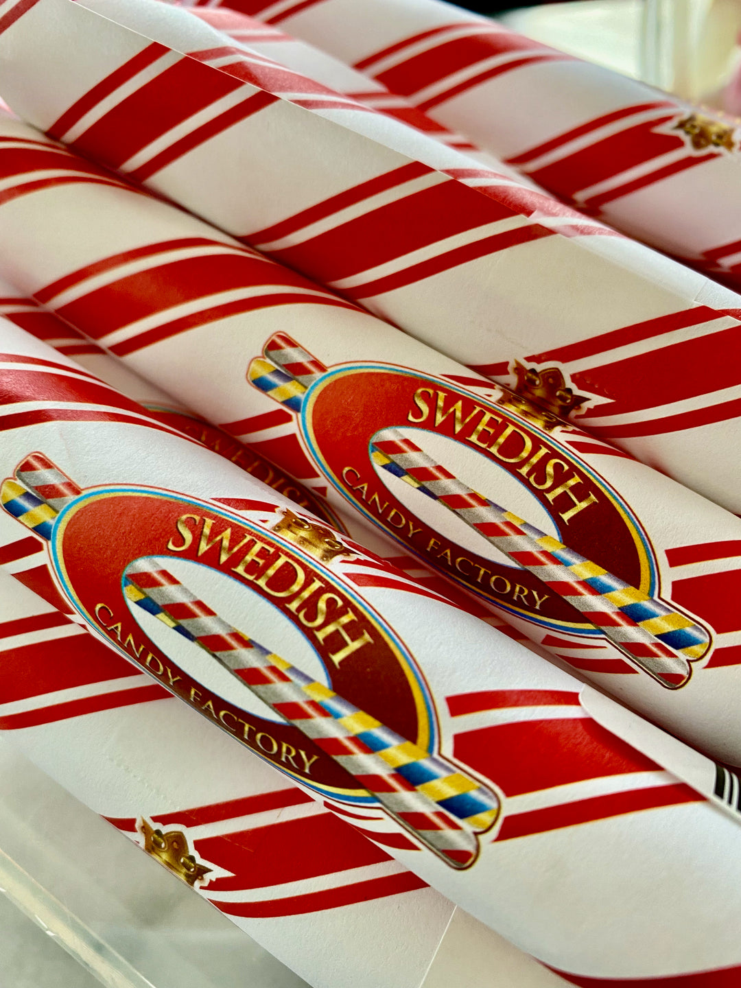 Swedish Candy Cane Stick in stock "Polka Gris"