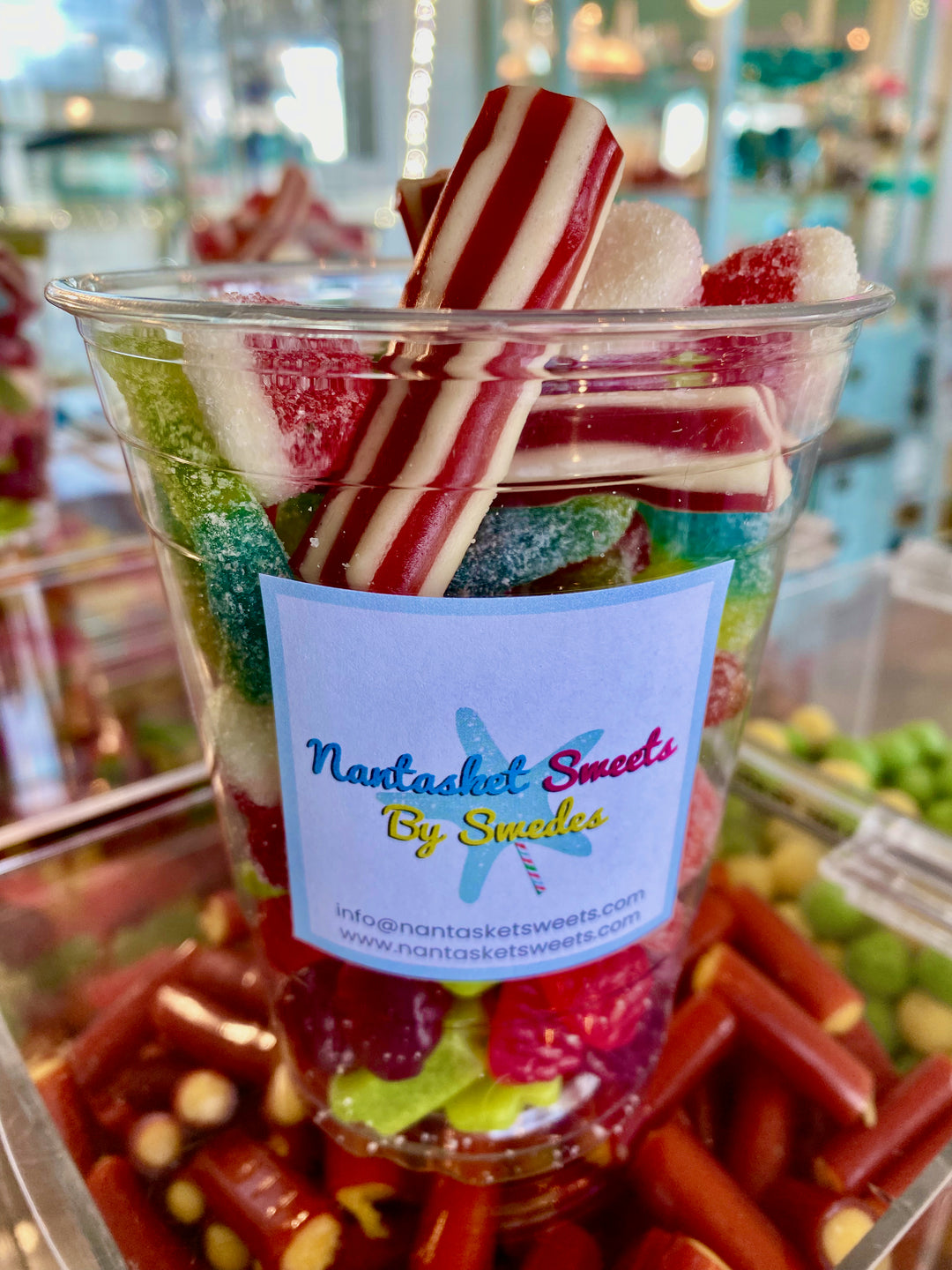 Magic Holiday Candy Cup