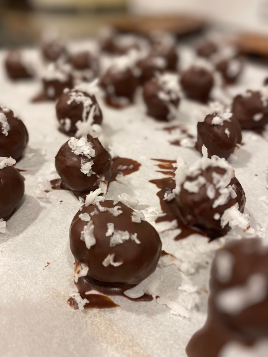 Chocolate Domes "The Swedish Chocolate Ball" 2 pcs